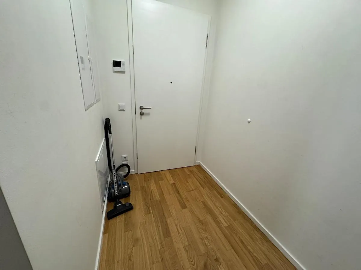 Berlin Apartment Genthiner 3