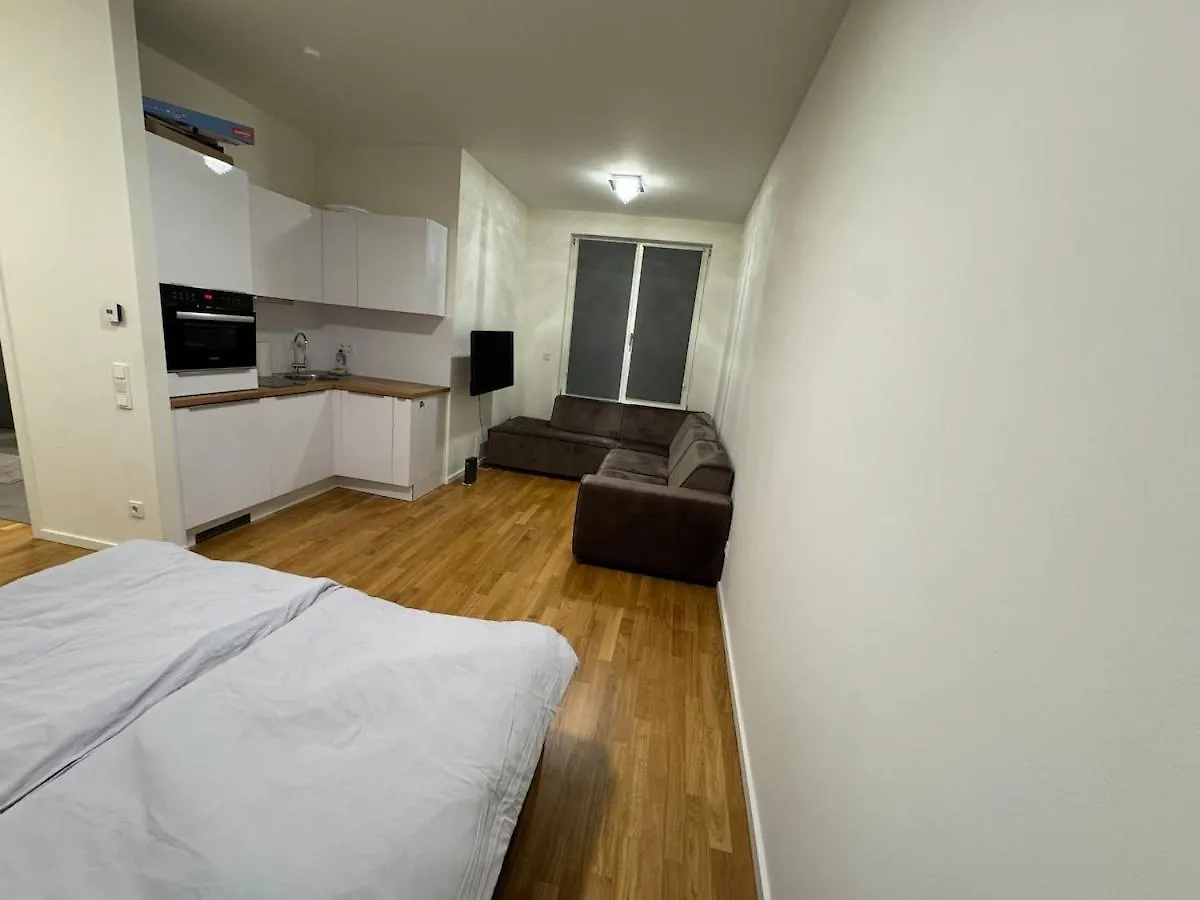Berlin Apartment Genthiner 3
