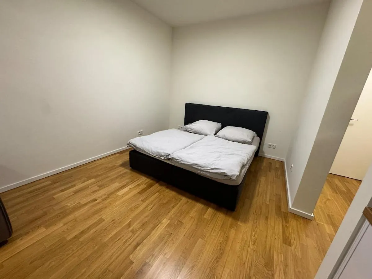 Berlin Apartment Genthiner 3 Germania